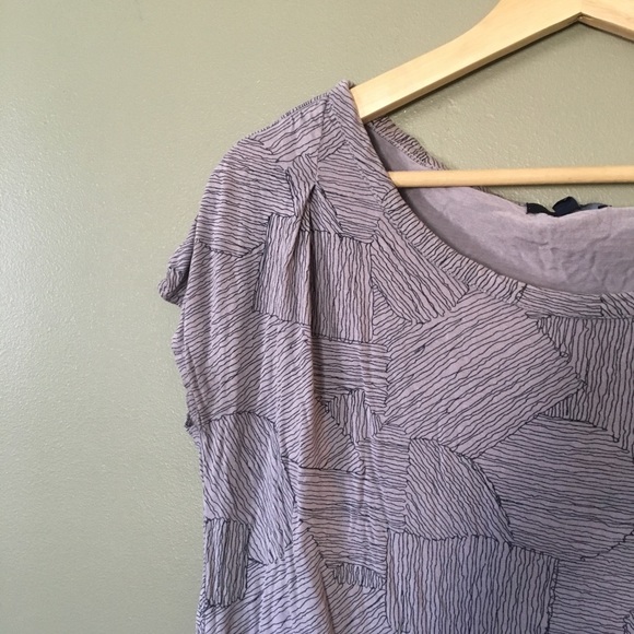 GAP Flowy Pleated Shoulder Tee - Picture 2 of 5